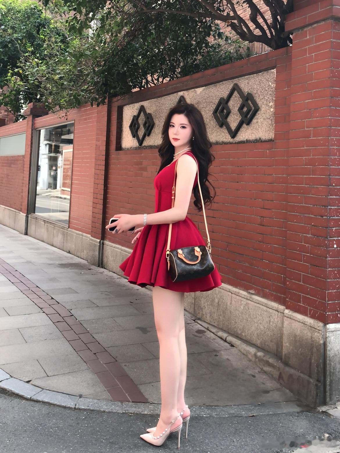 不巧我在等你御姐红裙子​​​