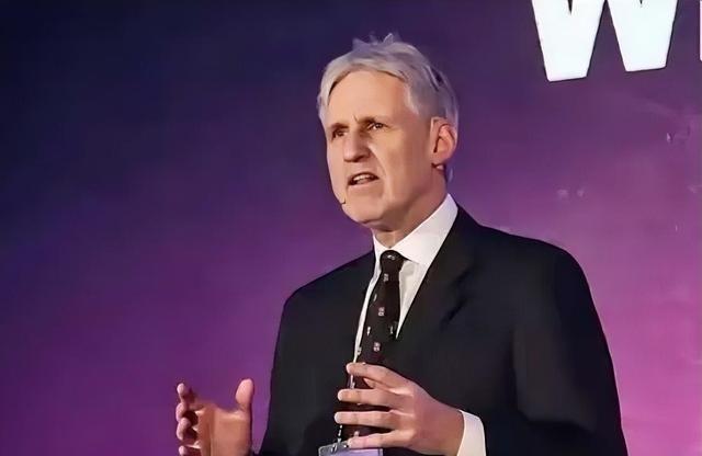 一位长期在中国居住工作的美国教授说：以我对中国人的了解，高市早苗扬言台海冲突爆发