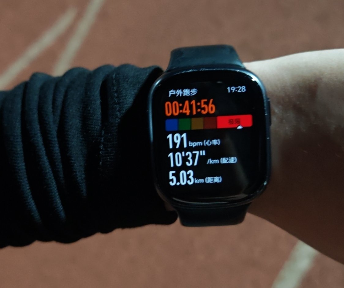 周末最后一跑心里直打鼓：跑步心率190是不是有问题跑两公里心率就飙到190，吓得