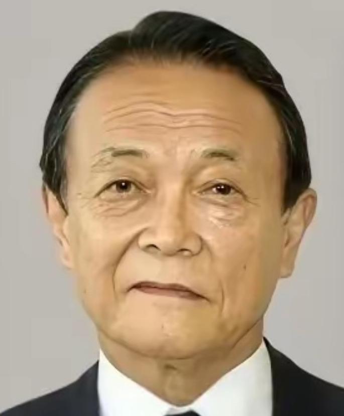 麻生太郎的一句话曾把中国点醒了！什么事呢？就是麻生太郎这几年接二连三窜到台湾