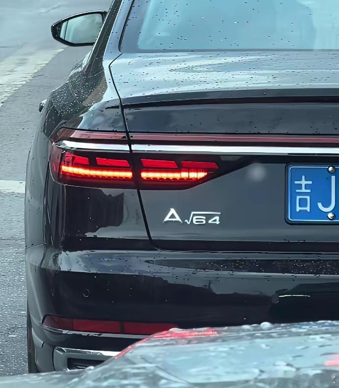 奥迪，凯迪拉克，智己，宝骏，理想，标致，特斯拉，小鹏，领克，各种“天才车标”来了
