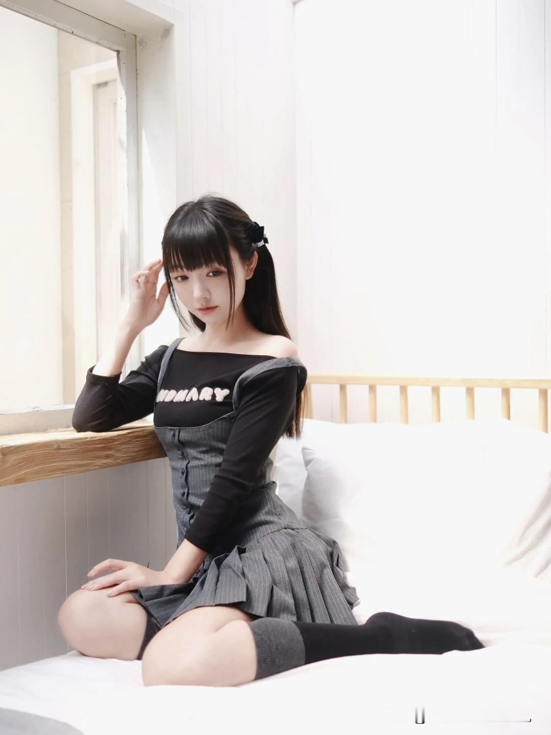 甜美与酷的完美结合”👗💄📸