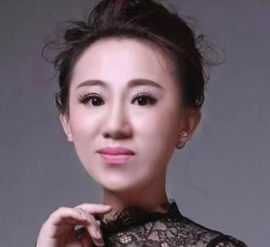 丫蛋，本名吕品，今年36岁，婚姻生活丰富且育有三个孩子。她第一任丈夫是王金龙
