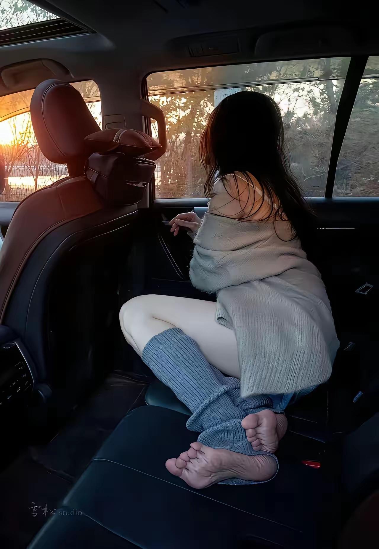 盼君久已，何时速归。