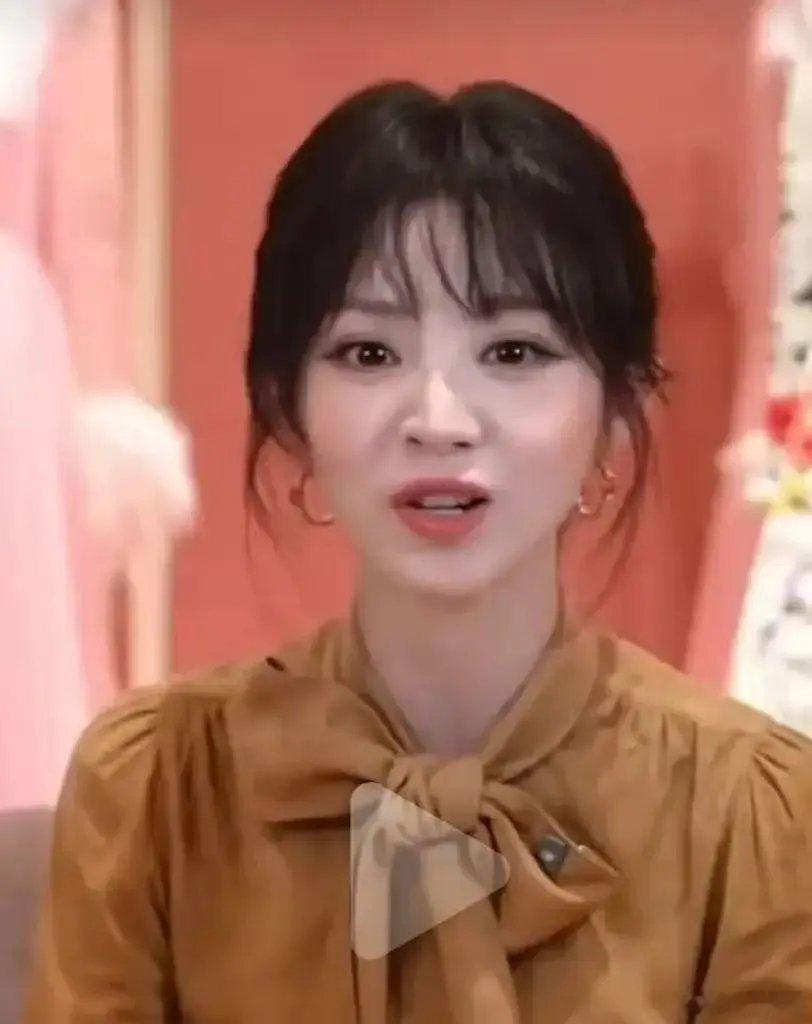 感觉田曦薇这张脸以后很难转型