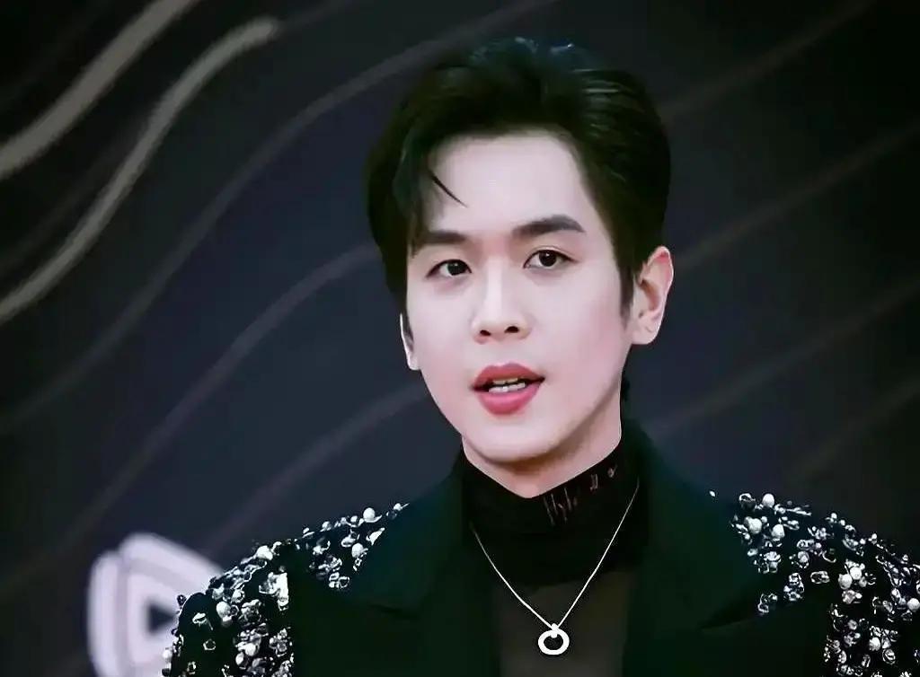 张若昀当年试镜排倒数，靠一封长信把范闲抢回来。信里没卖惨，全是狠活，导演看完直接