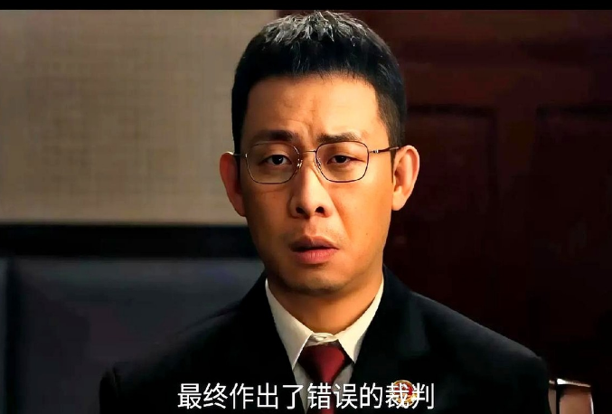 《以法之名》大结局，温琴接受审讯，她把所有矛头都指向了谢鸿飞，可还是没能逃脱惩罚