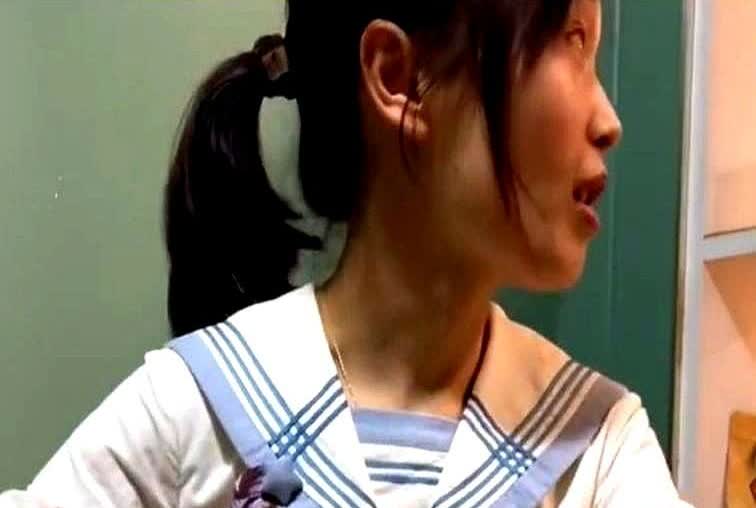 这婚，不结也罢，浙江杭州，一女子下晚班回家的路上买了一个榴莲，在兴奋记录开“榴莲