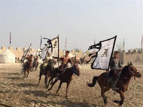 北宋崇宁年间，羌人反叛，名将种谔之子种朴奉命平乱，至河州中伏身亡，宋军眼看就要全