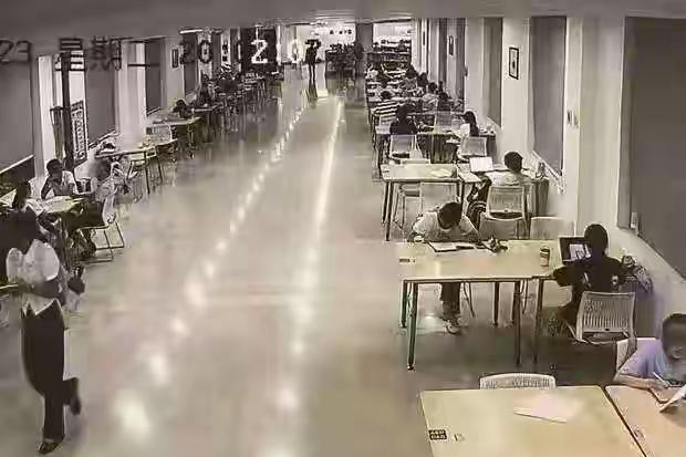 驳回杨某媛的上诉，撤销以前的处分，肖同学终于沉冤昭雪一场反转的“校园性骚扰”风