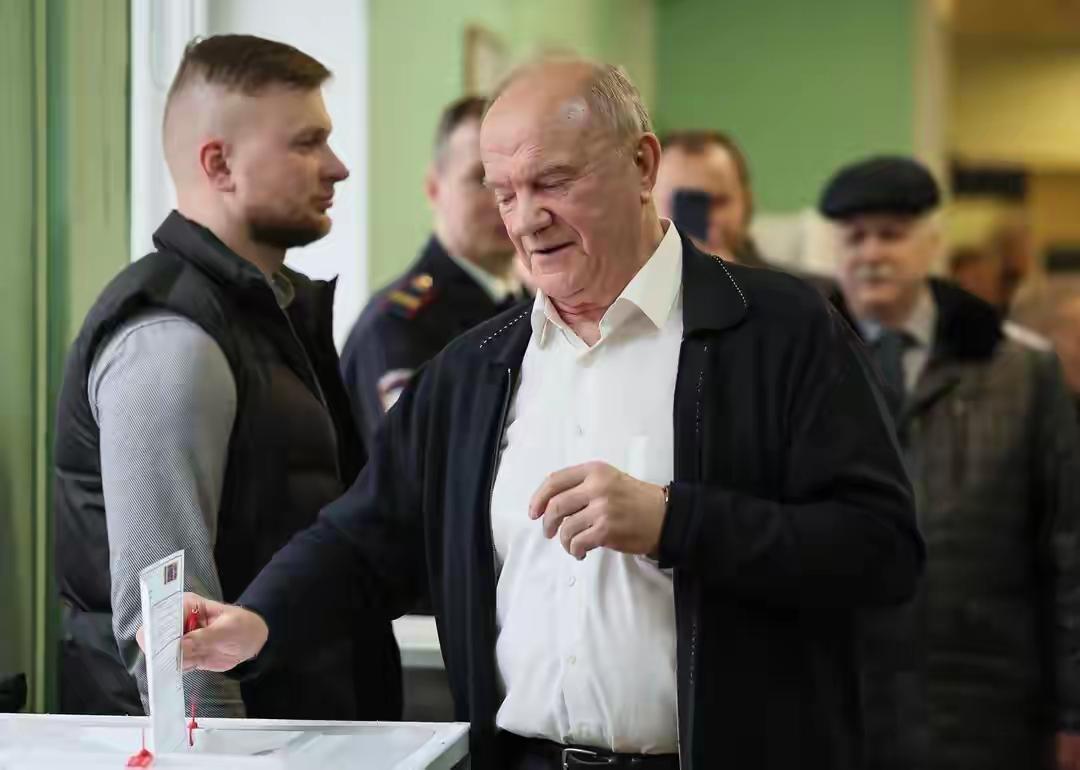 据俄媒报道，在哈卡斯共和国首府阿巴坎，就斯大林纪念碑的设立问题，所有13个市镇都