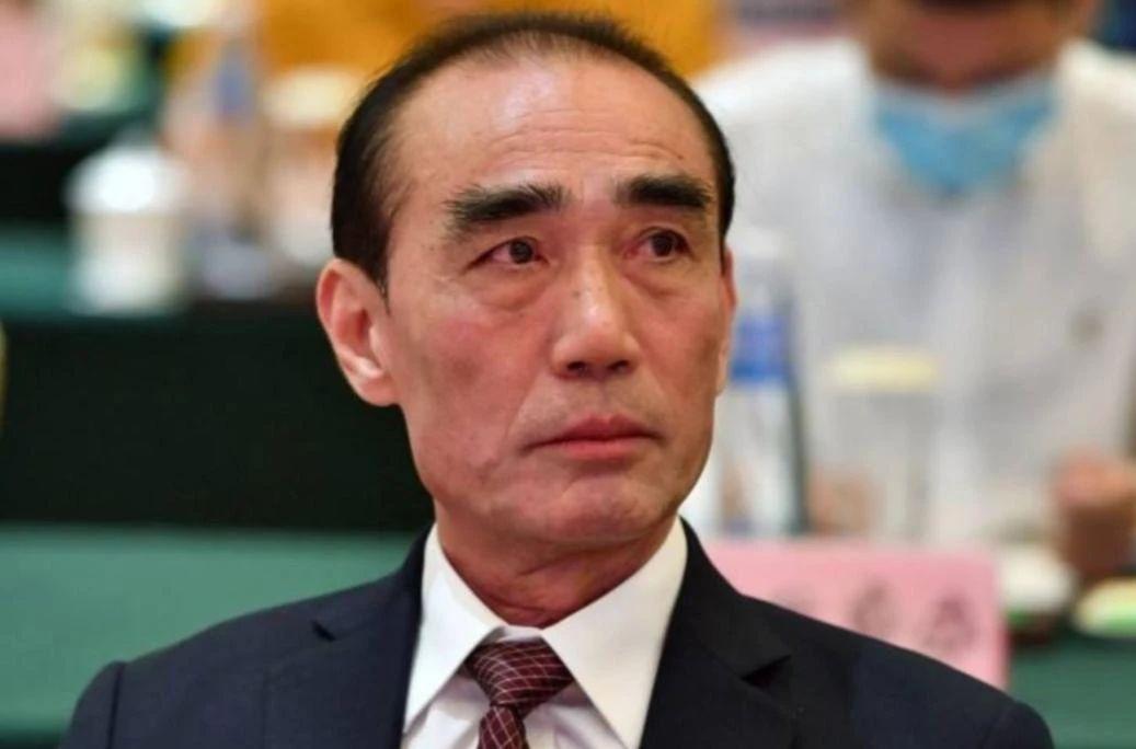制霸40年的8个福建老板：他们用蛋黄派养活中国，00后用退货单埋葬时代！网友：打