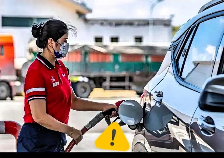 别再怪油价了，油车销量下滑，真正原因很现实！每月只多花一两百油费，为啥很多