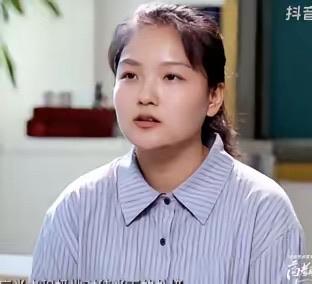 河北女孩高考707分，被北大录取，没曾想大二时不顾父母反对，参军入伍，分到辽宁舰