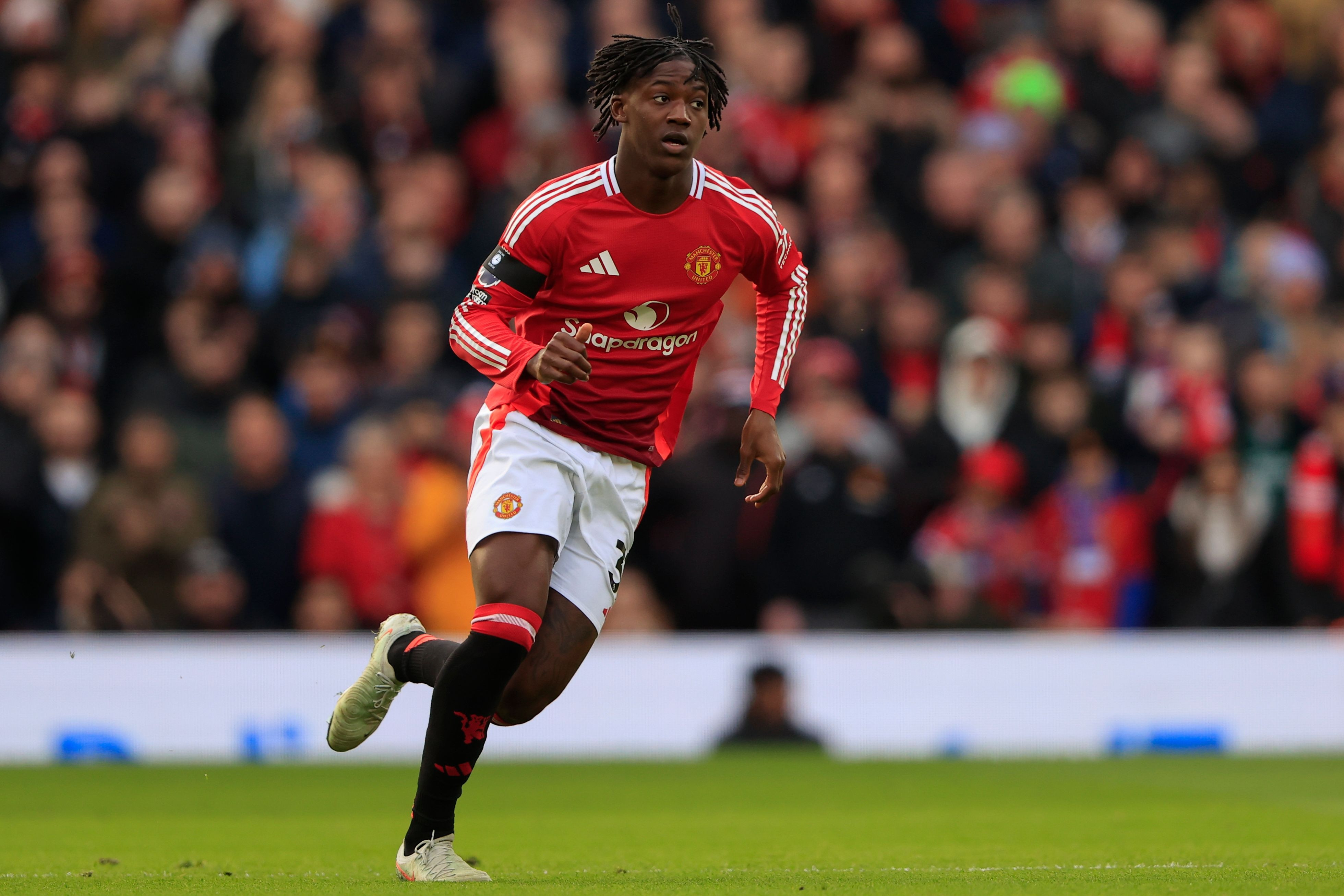 尽早下手! 邮报: 曼联更愿意世界杯前签新中场, 以防他们突然涨价