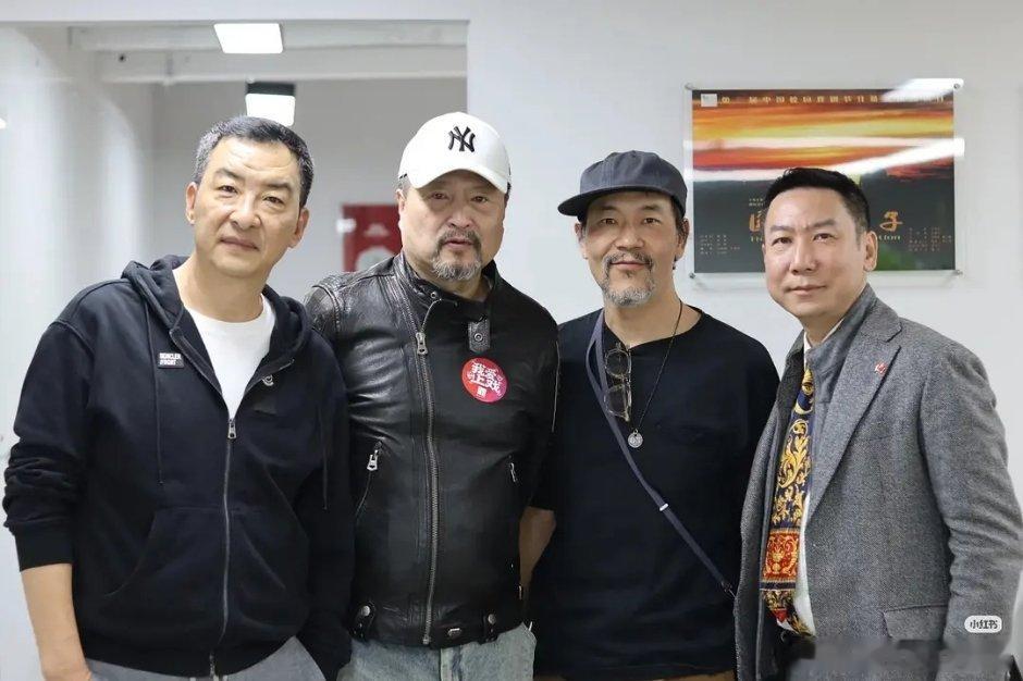 廖凡胡子都白了