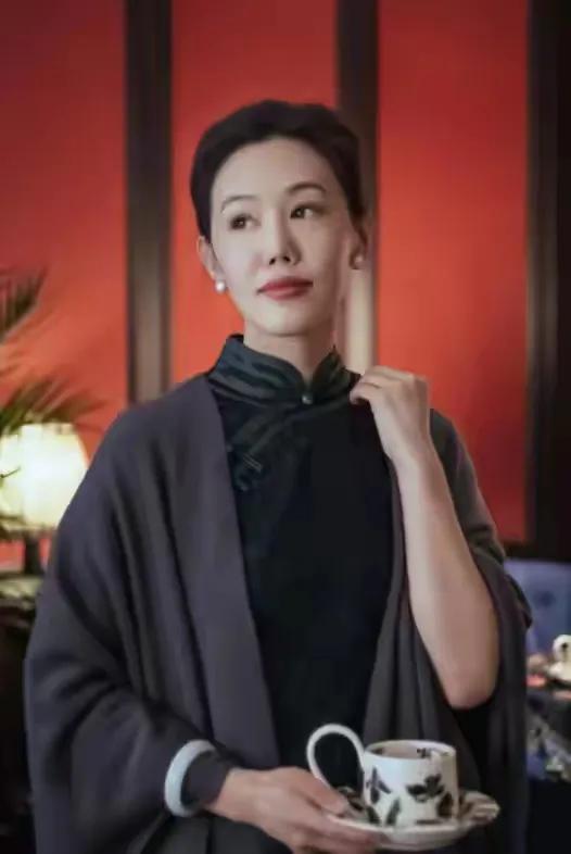 王姬的女儿高丽雯和女婿薛皓文，说起来都是正经演员出身，可眼下接戏的机会确实不多。
