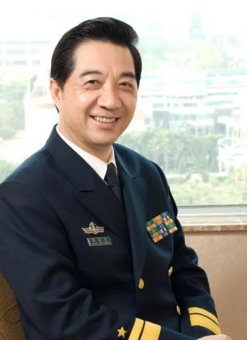 谢谢你张召忠！你真是伟大的预言家！2015年你就说过：“美国什么也不干，让东方大