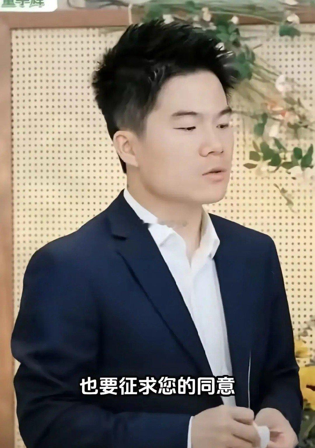 董宇辉在出圈三周年之际，做了一个非常重要决策，同时也拿出来征求大家的意见，他准备