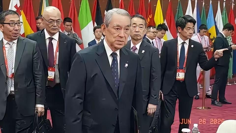 一千多年了，日本人对中国的策略没有改变，如今熟悉的剧本又开始了，他们又把唐朝时期