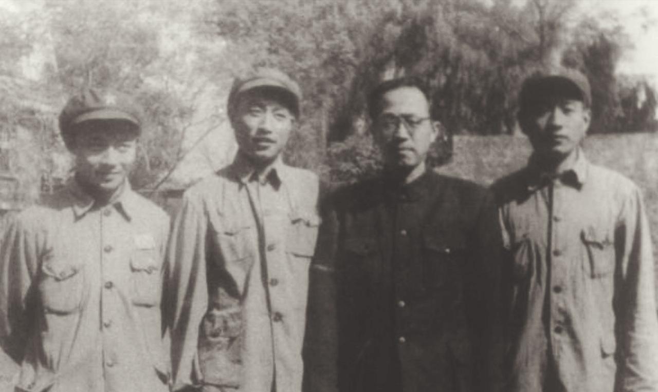 1952年，衡阳的1位老教师陈墨西无米下炊，生活陷入困苦。无奈之下，他想到了湖南
