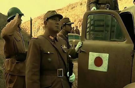 1943年，王近山违抗军令伏击日军13辆卡车，清点战果时傻眼：120具尸体，90