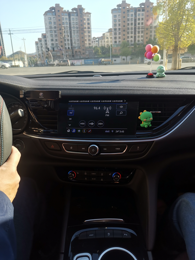 2022款君威1.5T自己加装老费钱了我承认我穷才买的别克1.5T，结果将近1