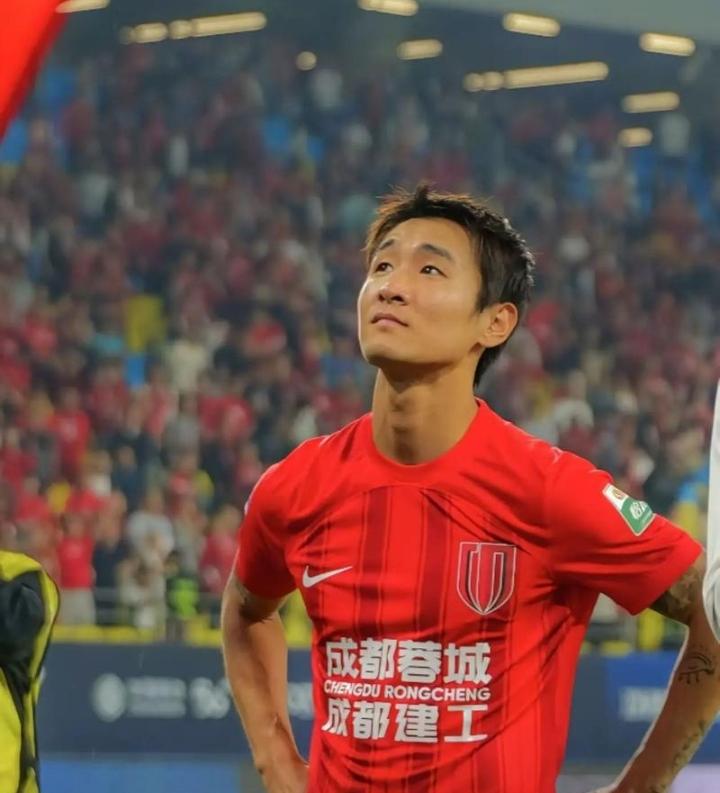 蓉城没拿到中超冠军的原因终于找到了，原来竟是他后几轮比赛因伤缺阵！如果他不缺阵，