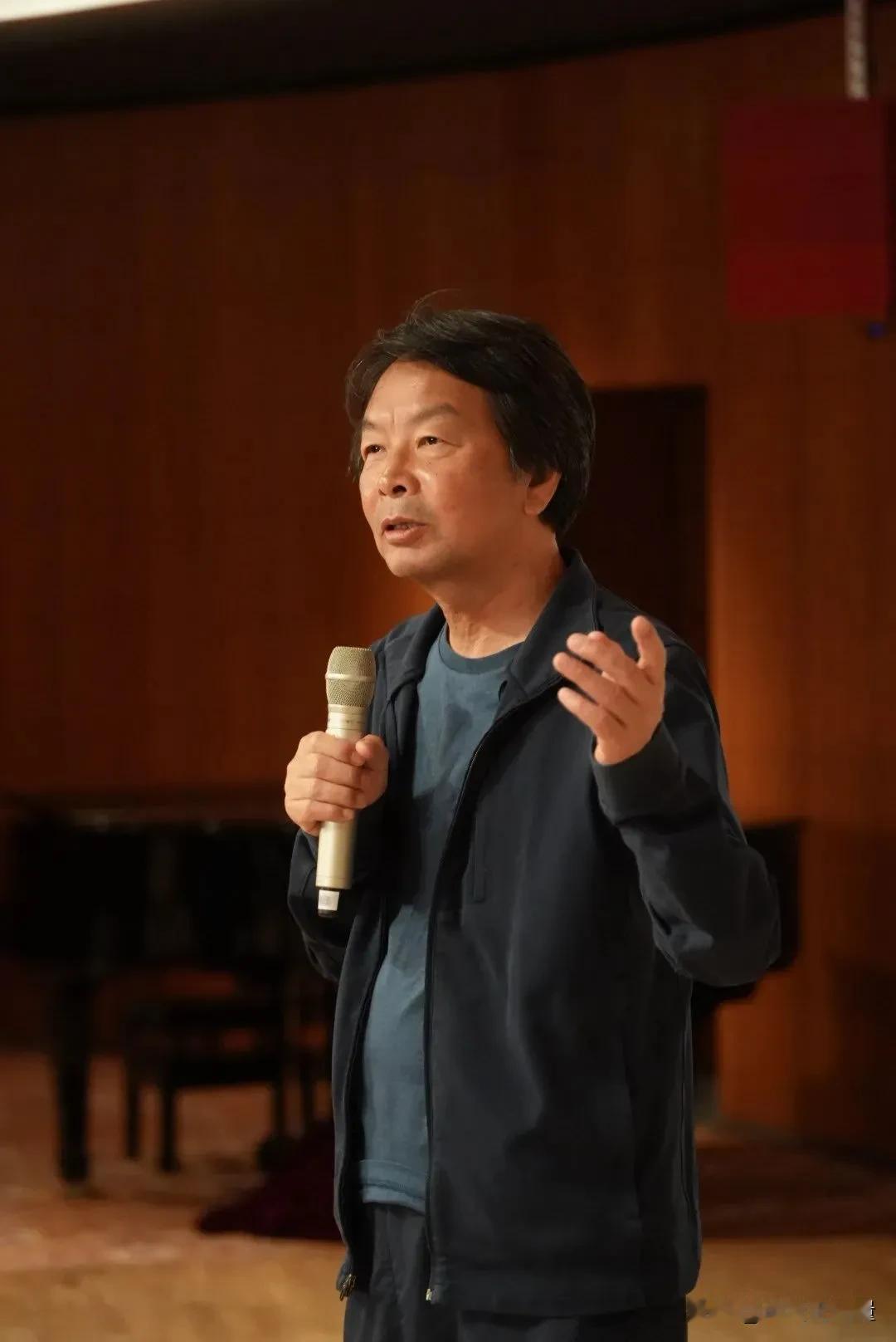刘震云icon说：“说你不懂事的人，往往是因为你不好糊弄；说你太敏感的人，大多是