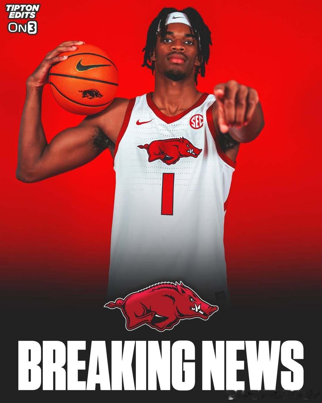 福尔曼大学内线库珀·鲍泽(CooperBowser)转学加盟阿肯色大学这位身高