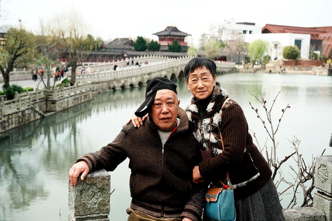 我妈总念叨孩子胃口不好，这事儿我真是忍不住要吐槽两句。说白了，两代人生活习惯差