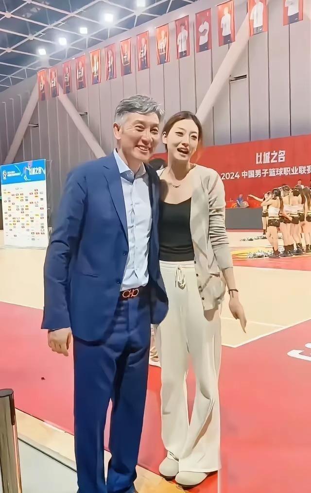 深圳队主教练郑永刚明确表示不再继续担任主教练，三个继任人选浮出水面，这支刚摸到队