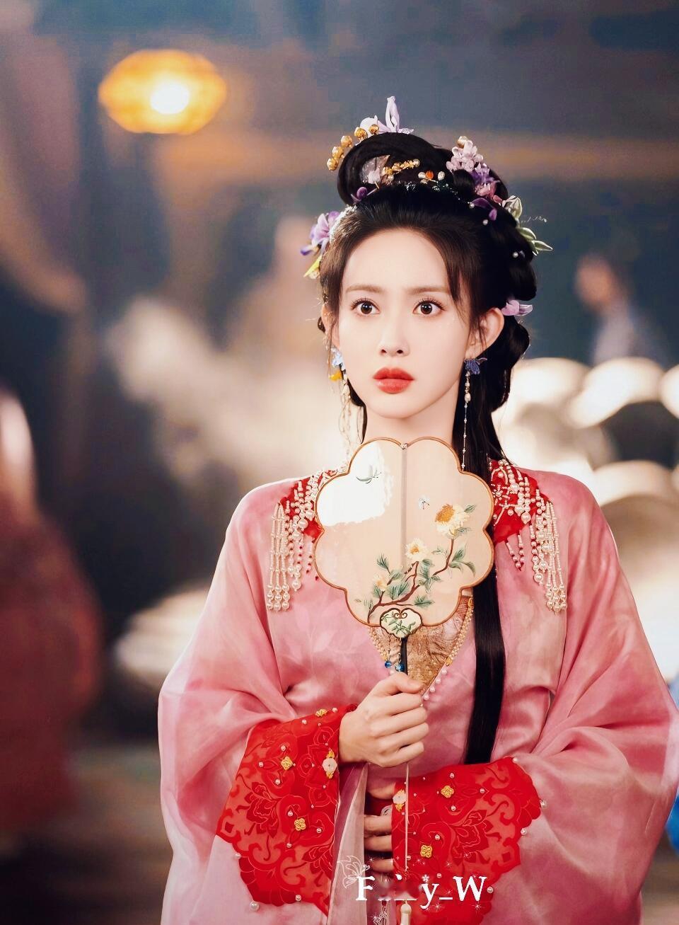 【孟子义】青木媛粉衣妆造🌾从古画里走出来的美人​​​