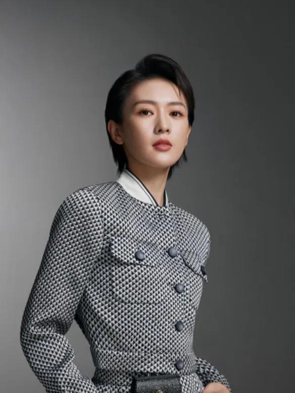 央八爆款《四喜》来袭！新婚丧夫+婆家破产，剧情高能拉满2025年11月7日，