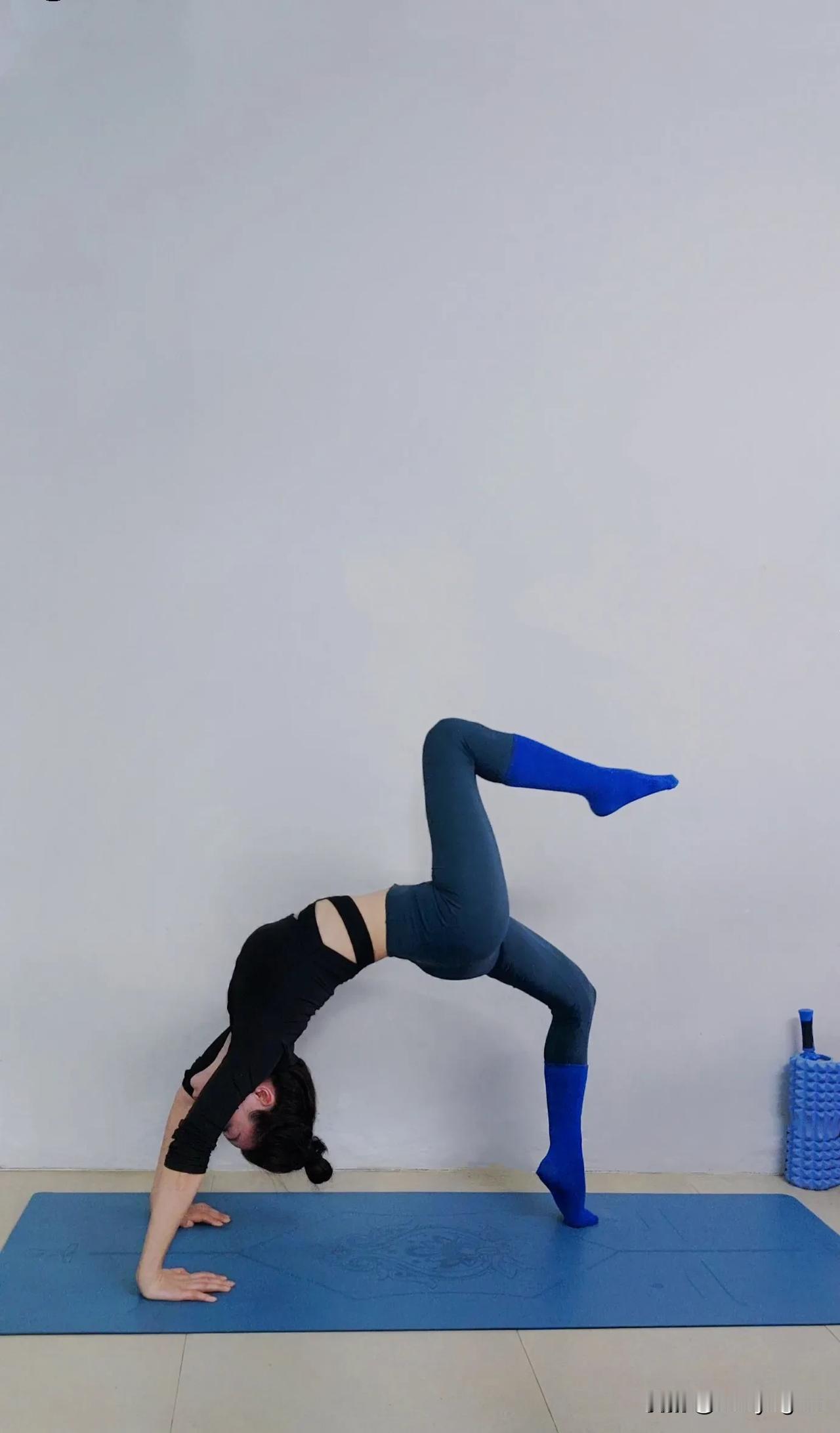 静心瑜伽，感受身体和心灵的放松！我的瑜伽生活。瑜伽🧘记录生活记录自己瑜伽遇