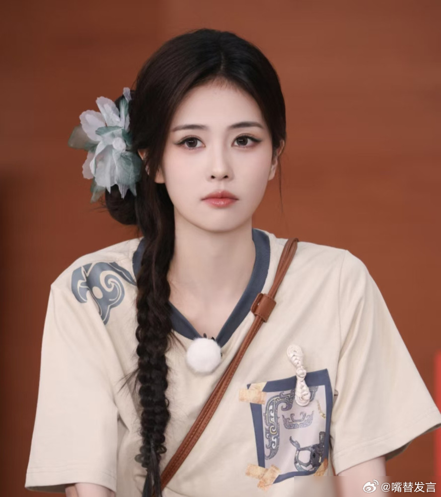学历风波2个月，白鹿新增代言：0。没人解约，但也没人敢新签。一场风波，让往日热