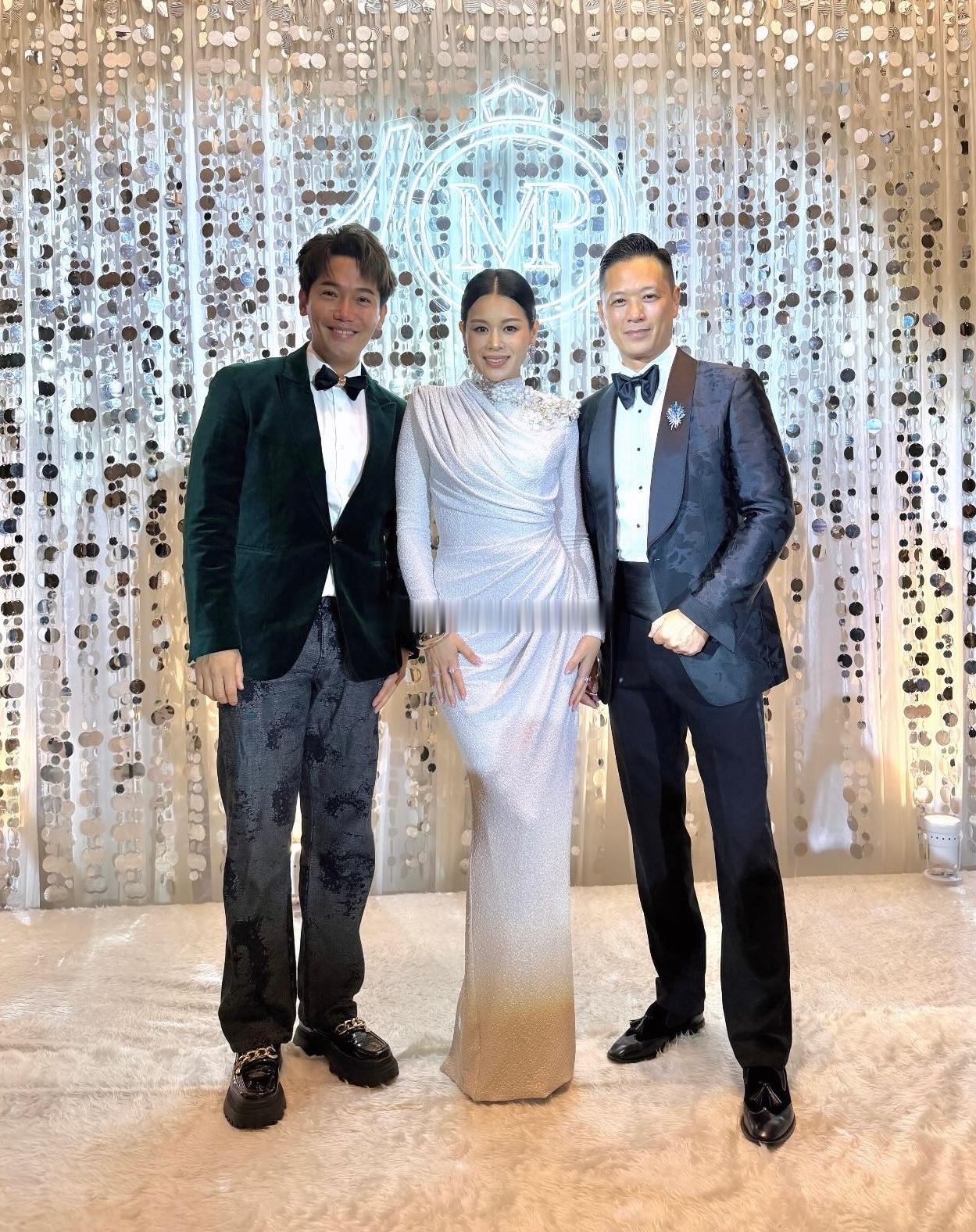 胡杏儿李乘德举办派对庆祝结婚10周年