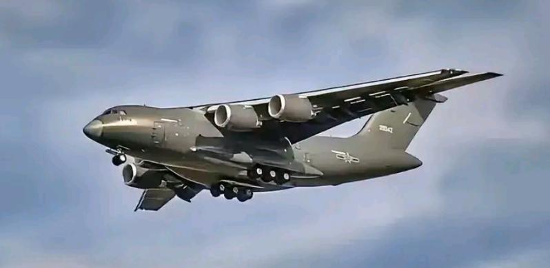 中方大批货机飞往德黑兰，美军担心运送红旗9导弹，卸货后美国人懵了！美伊战争爆