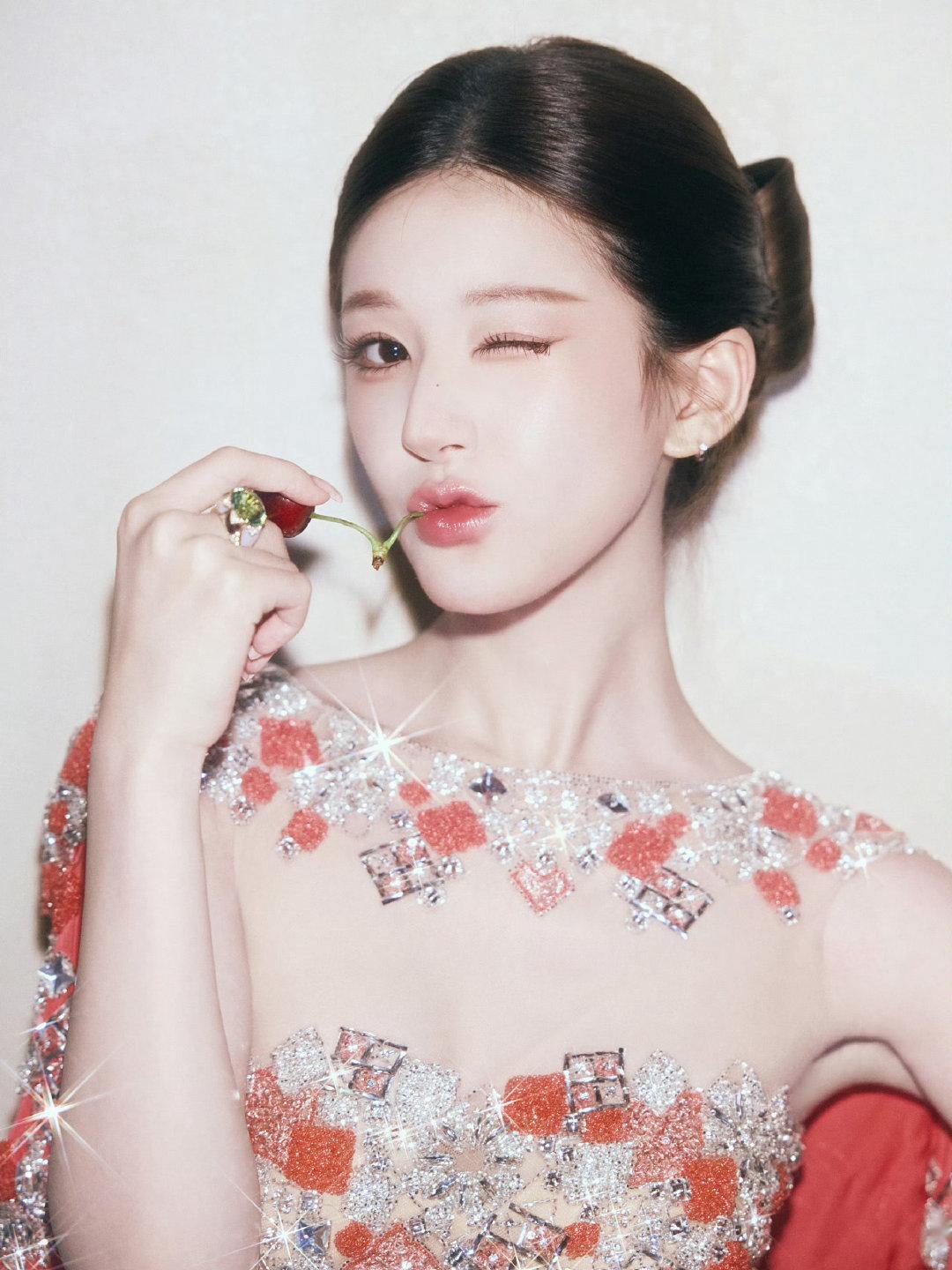 赵露思女神🐰​​​