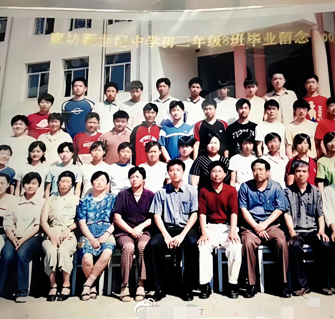 赵丽颖初中毕业照，难以想象，竟然成为了现在的大女主​​​