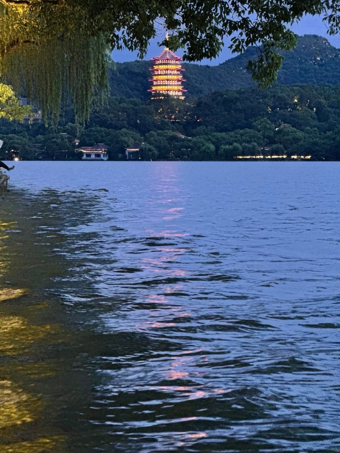 日落会治愈我们，千千万万次​​​