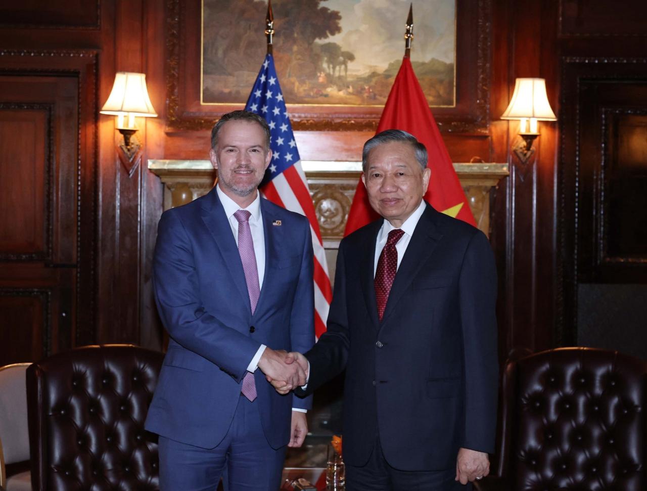 40%惩罚关税威胁下，越南在纽约向美国承诺：严查中国商品转运！据彭博社9月22