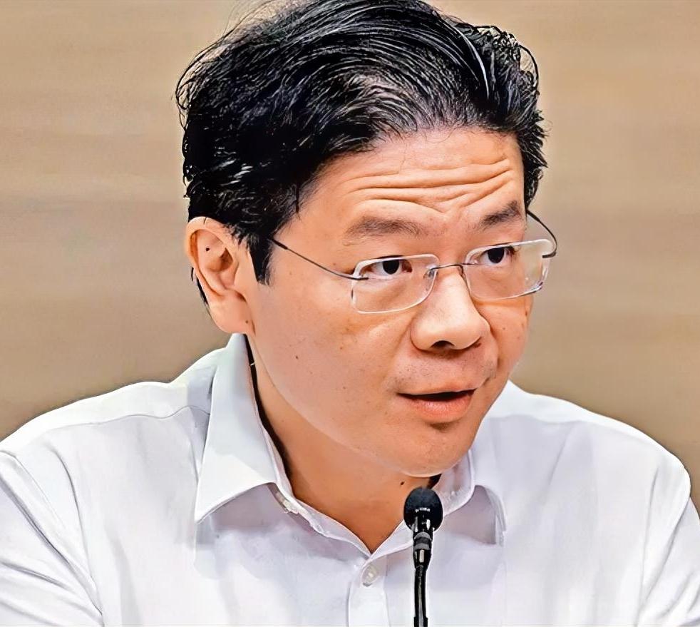 那位此前针对高市早苗发表“台湾有事，日本有事”错误言论后，劝说我们别一直揪着历史