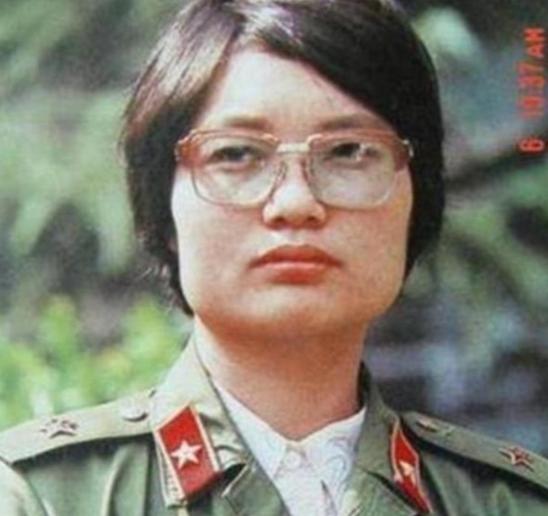 1986年，云南前线的一家野战医院里，院长拍着桌子咆哮，手里攥着一封刚拆开的信，
