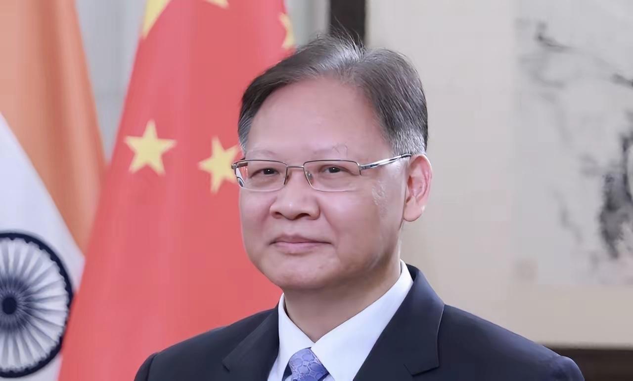 印度签证出现如此民意反弹，如果认为是某些个别外交官出问题，那就想简单了。二十年多