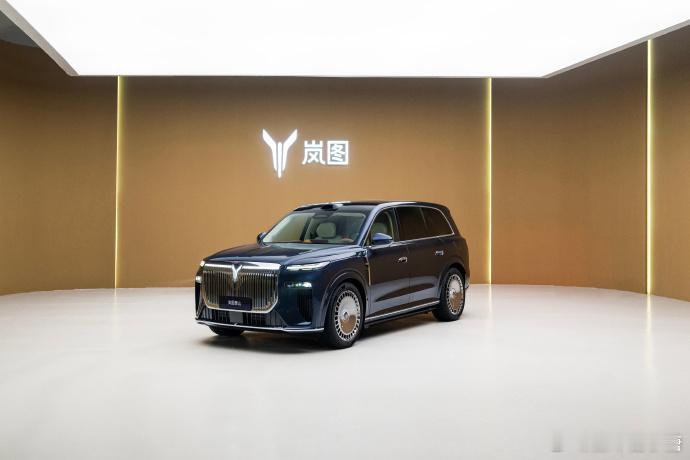 它来了它来了，岚图带着它的“泰山”就来有大电池➕插混，有乾崑智驾ADS4➕鸿