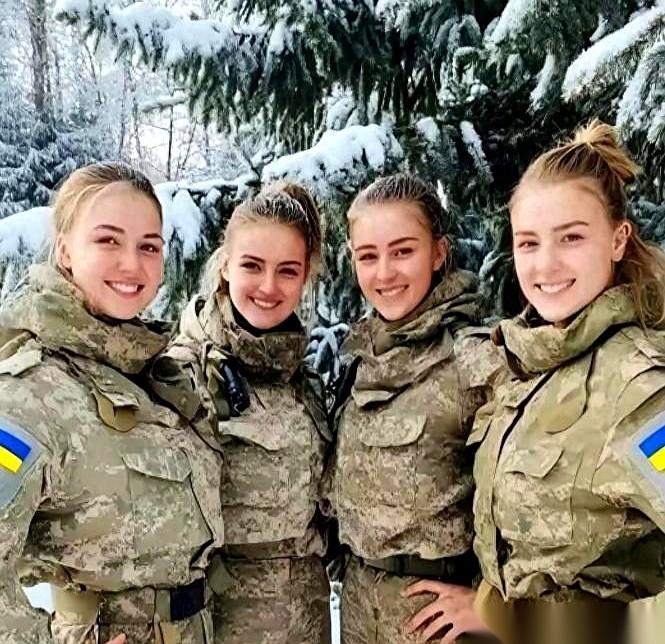 走在现在的乌克兰乡下，最让人后背发凉的不是炮火声，而是整条街都看不见一个年轻男人