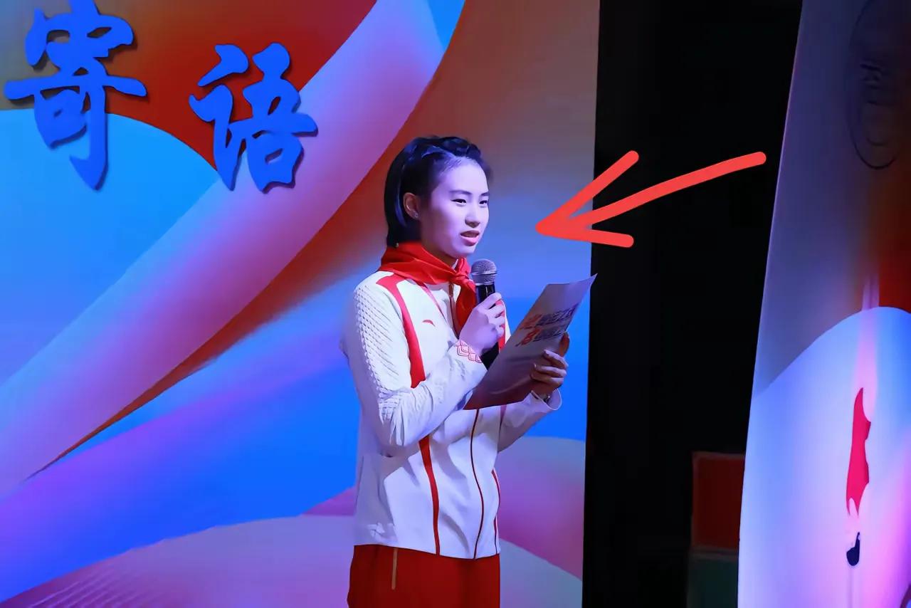 家人们，陈芋汐这一觉睡醒，迎来两个糟心事儿！刚和全红婵拿下双人台金牌，转头就要迎