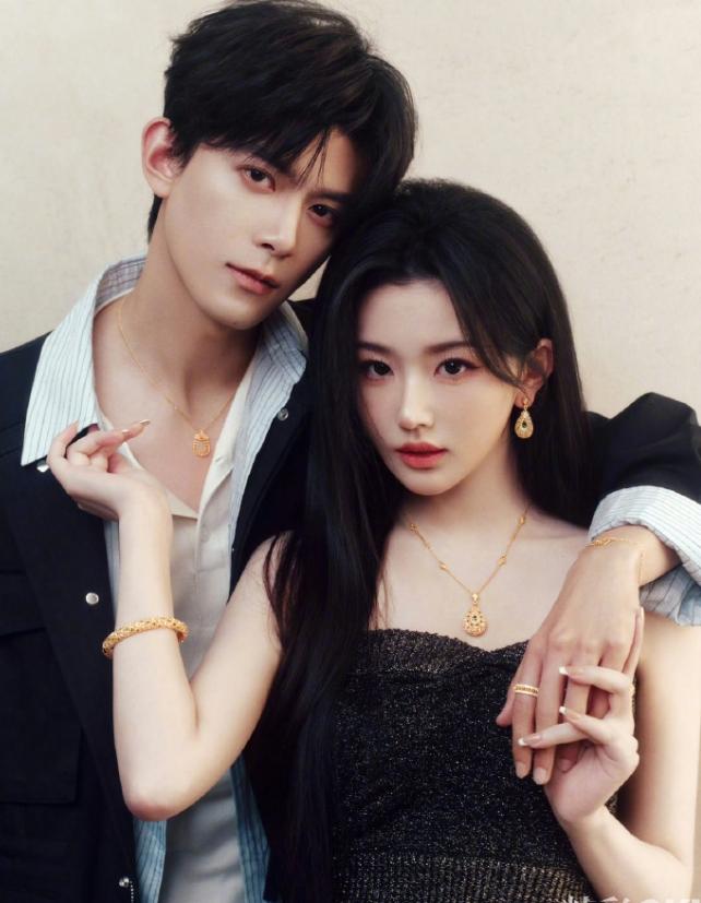 孔雪儿和邓凯合体录综艺!《逐玉》这部戏配角的红利比主角来的还早，主要是田曦薇在