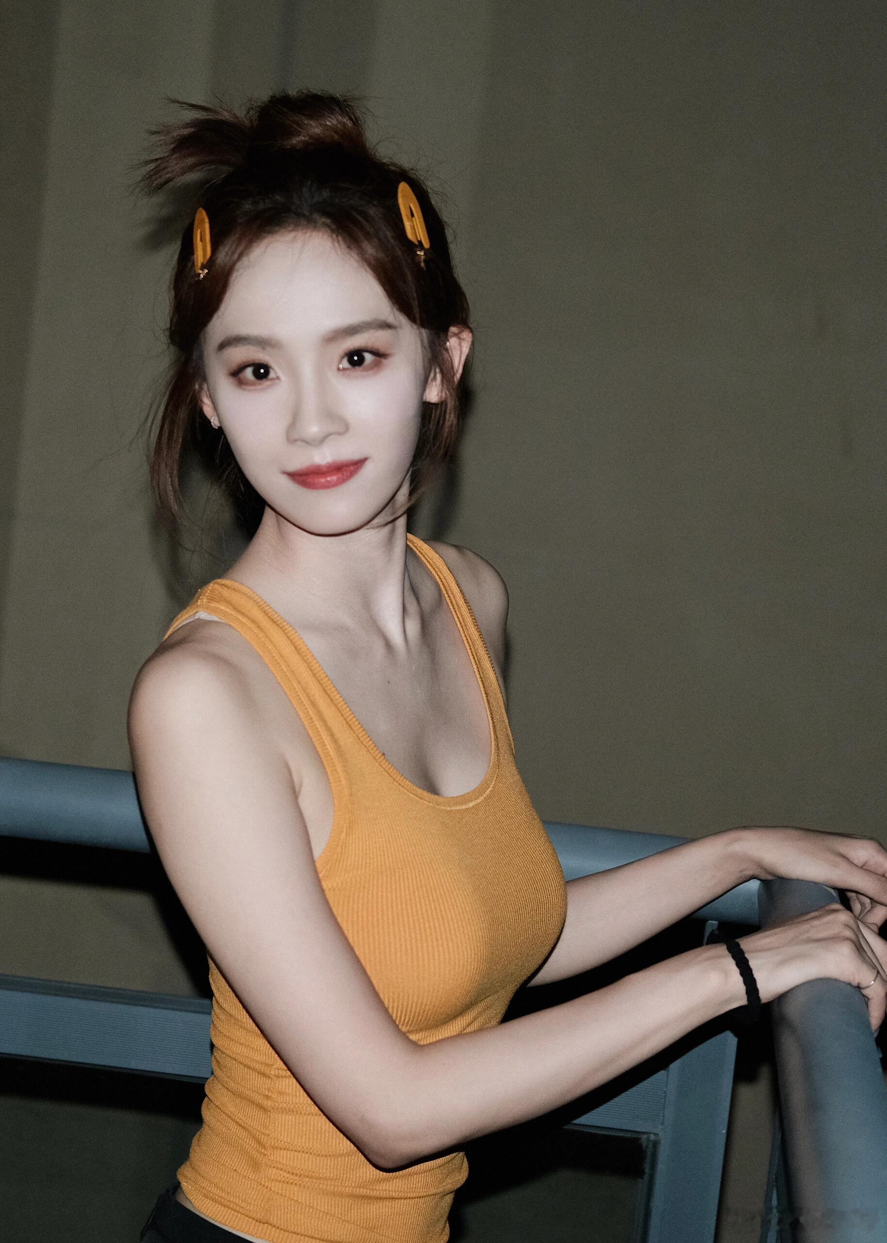 卢洋洋韩系穿搭🍊​​​